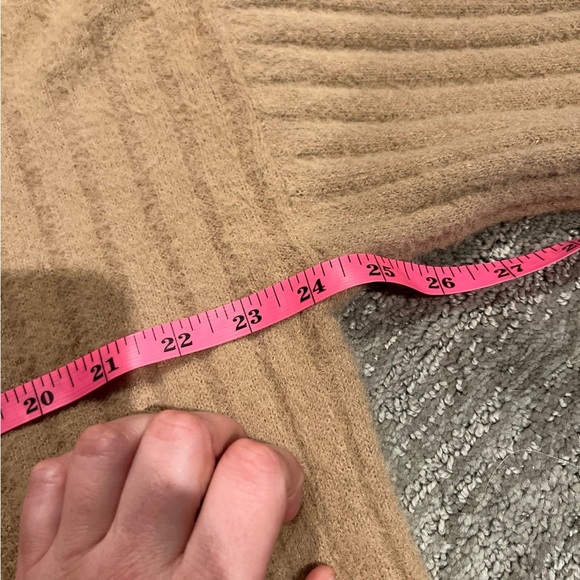 Aerie Oversized Tan Women’s Sweater size XS - Picture 7 of 8